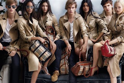 ist burberry in england billiger